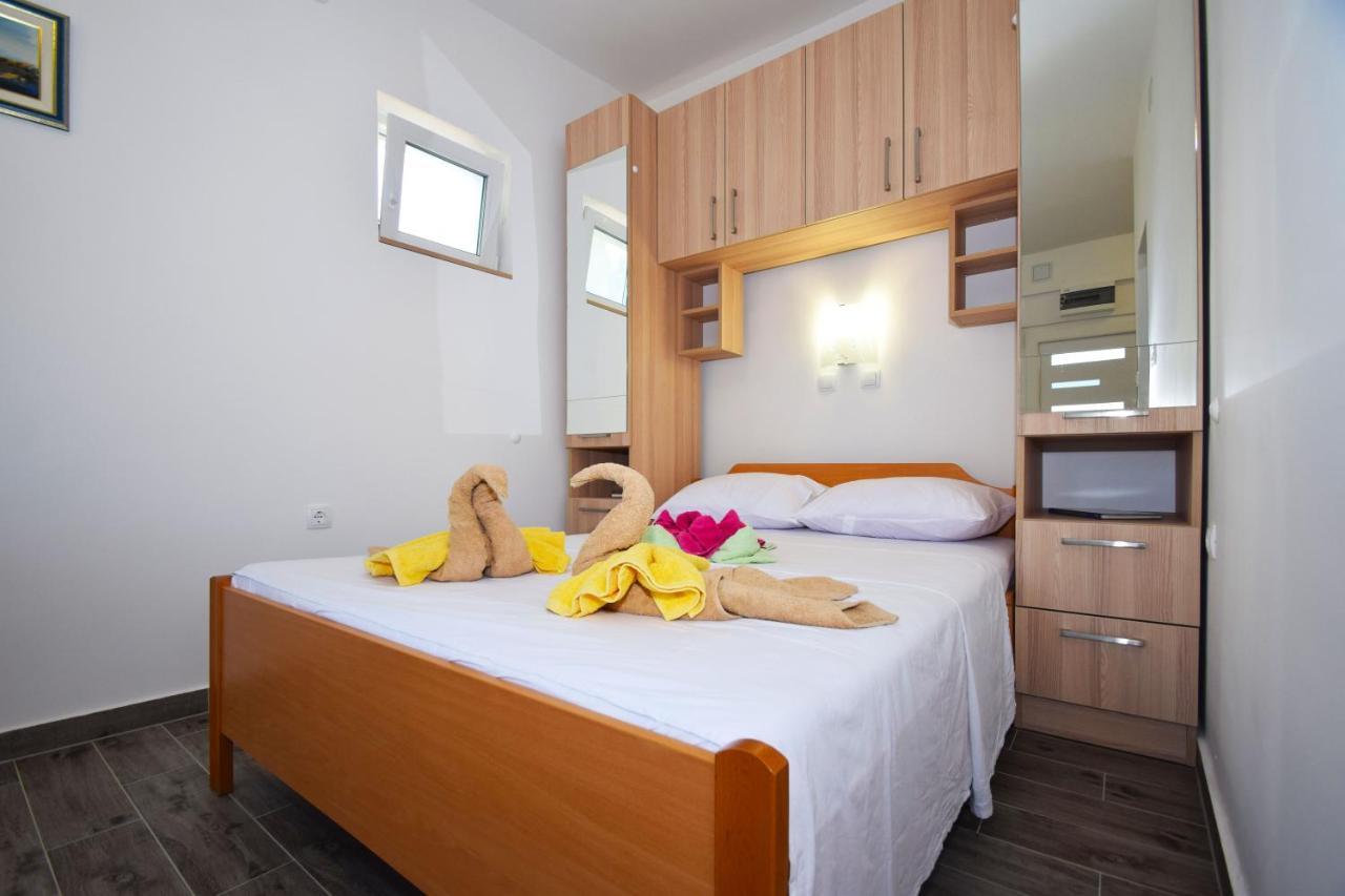 Holiday Home Zeljko,Marija & Jakov Starigrad Paklenica Εξωτερικό φωτογραφία