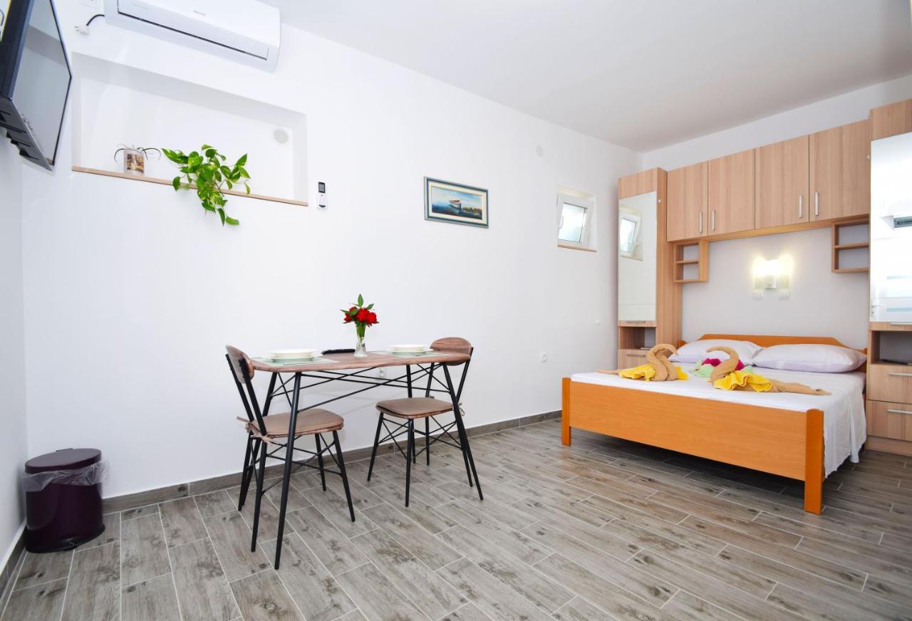 Holiday Home Zeljko,Marija & Jakov Starigrad Paklenica Εξωτερικό φωτογραφία