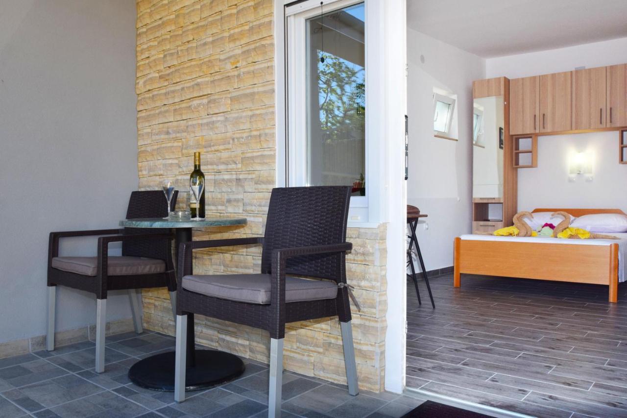 Holiday Home Zeljko,Marija & Jakov Starigrad Paklenica Εξωτερικό φωτογραφία