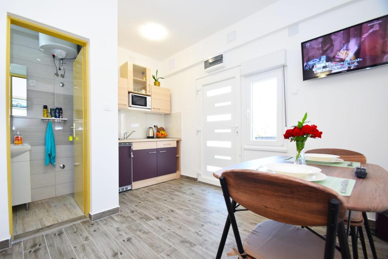 Holiday Home Zeljko,Marija & Jakov Starigrad Paklenica Εξωτερικό φωτογραφία