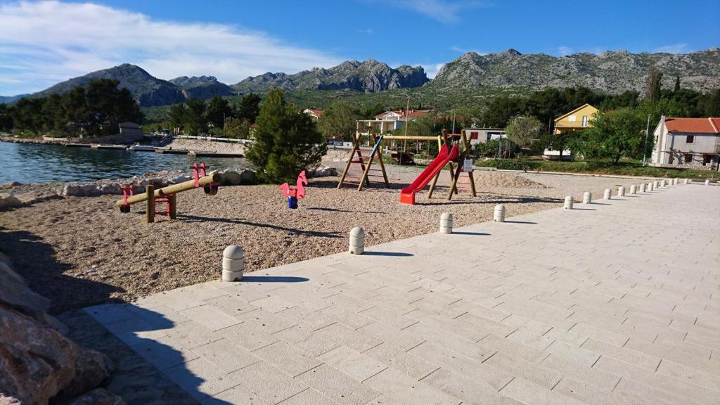 Holiday Home Zeljko,Marija & Jakov Starigrad Paklenica Εξωτερικό φωτογραφία