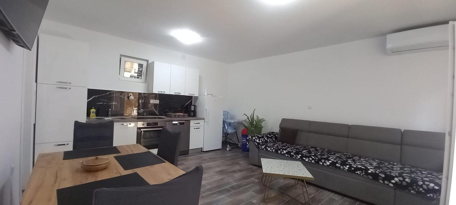 Holiday Home Zeljko,Marija & Jakov Starigrad Paklenica Εξωτερικό φωτογραφία